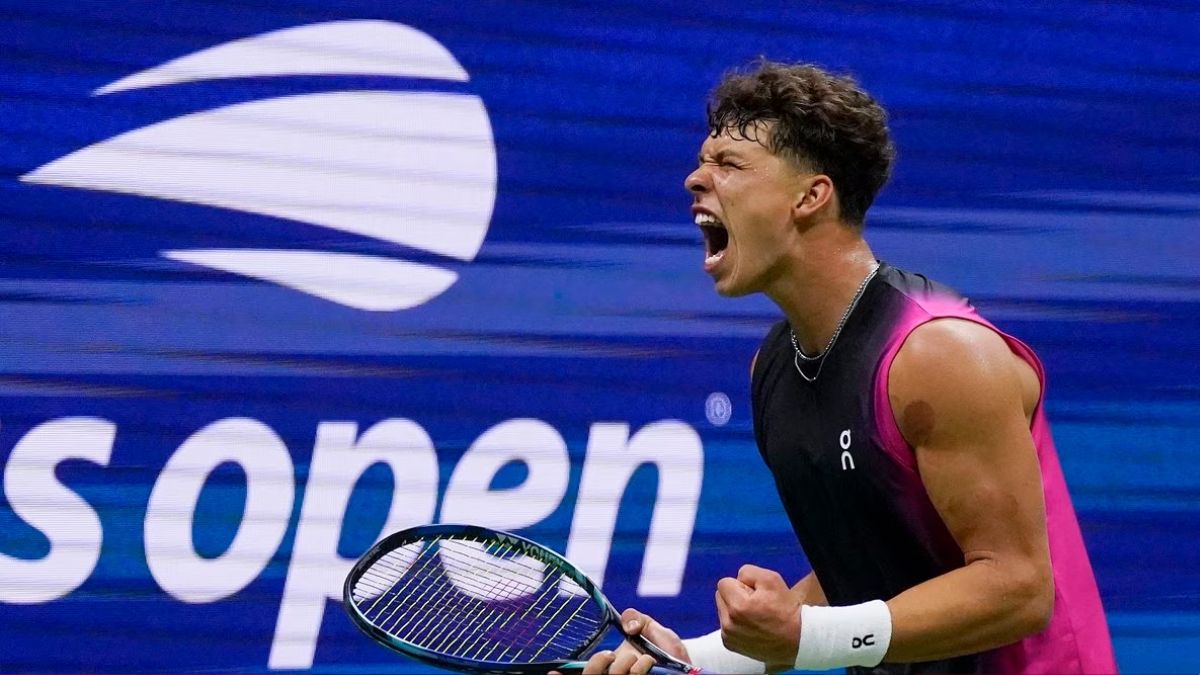 Ben Shelton defeats Frances Tiafoe in his first Slam semifinal at the US Open. Next up is Novak Djokovic.