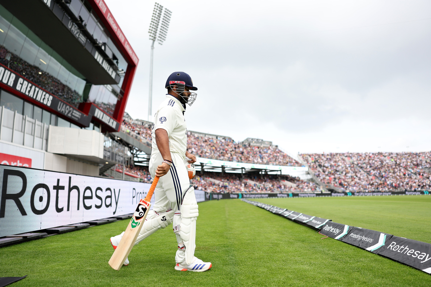 Pant bats with broken foot as India battle testing conditions on July 24, 2025 at 12:25 pm