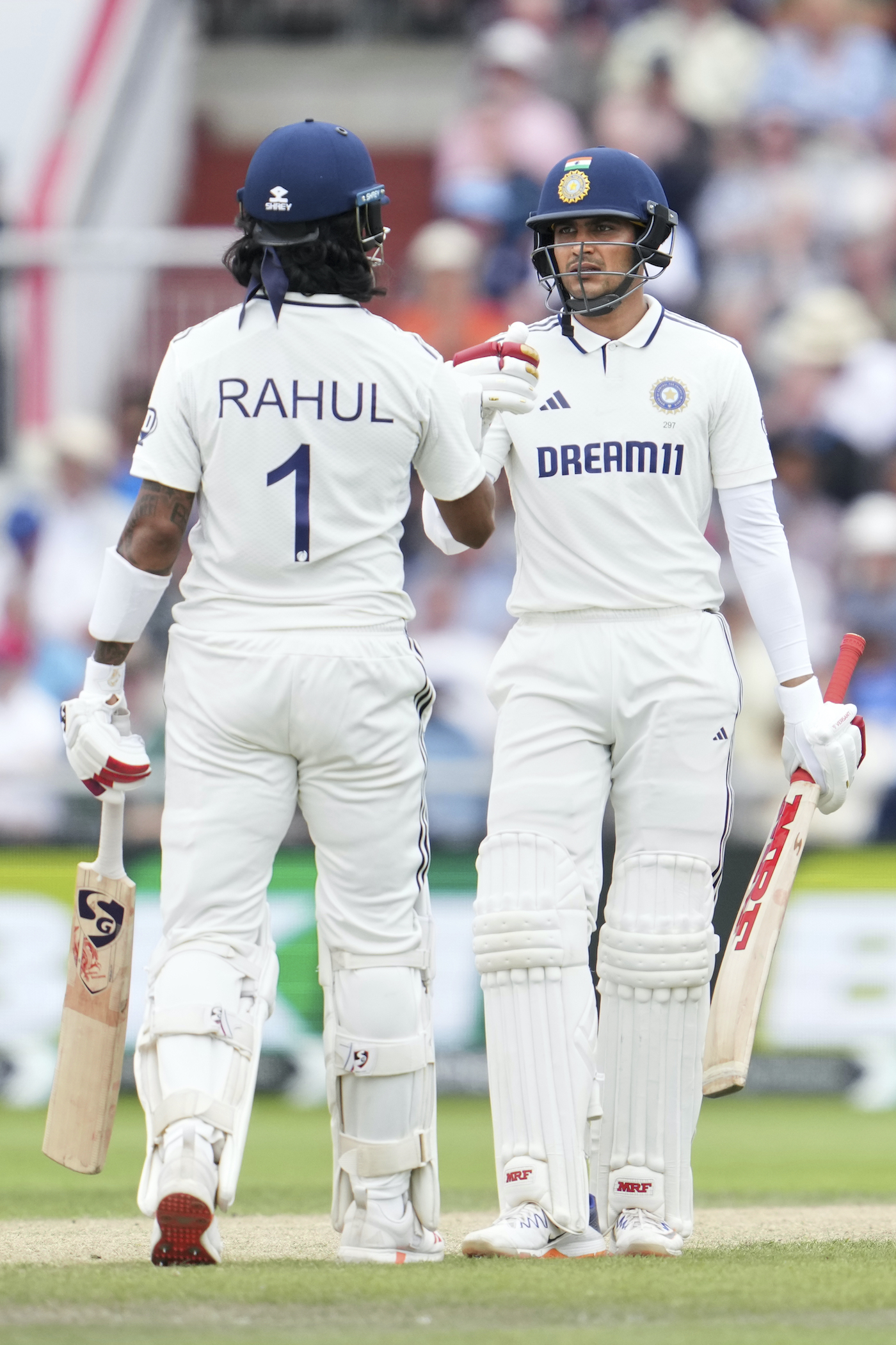 GIll, Rahul keep India alive and kicking through wicketless session on July 26, 2025 at 3:05 pm