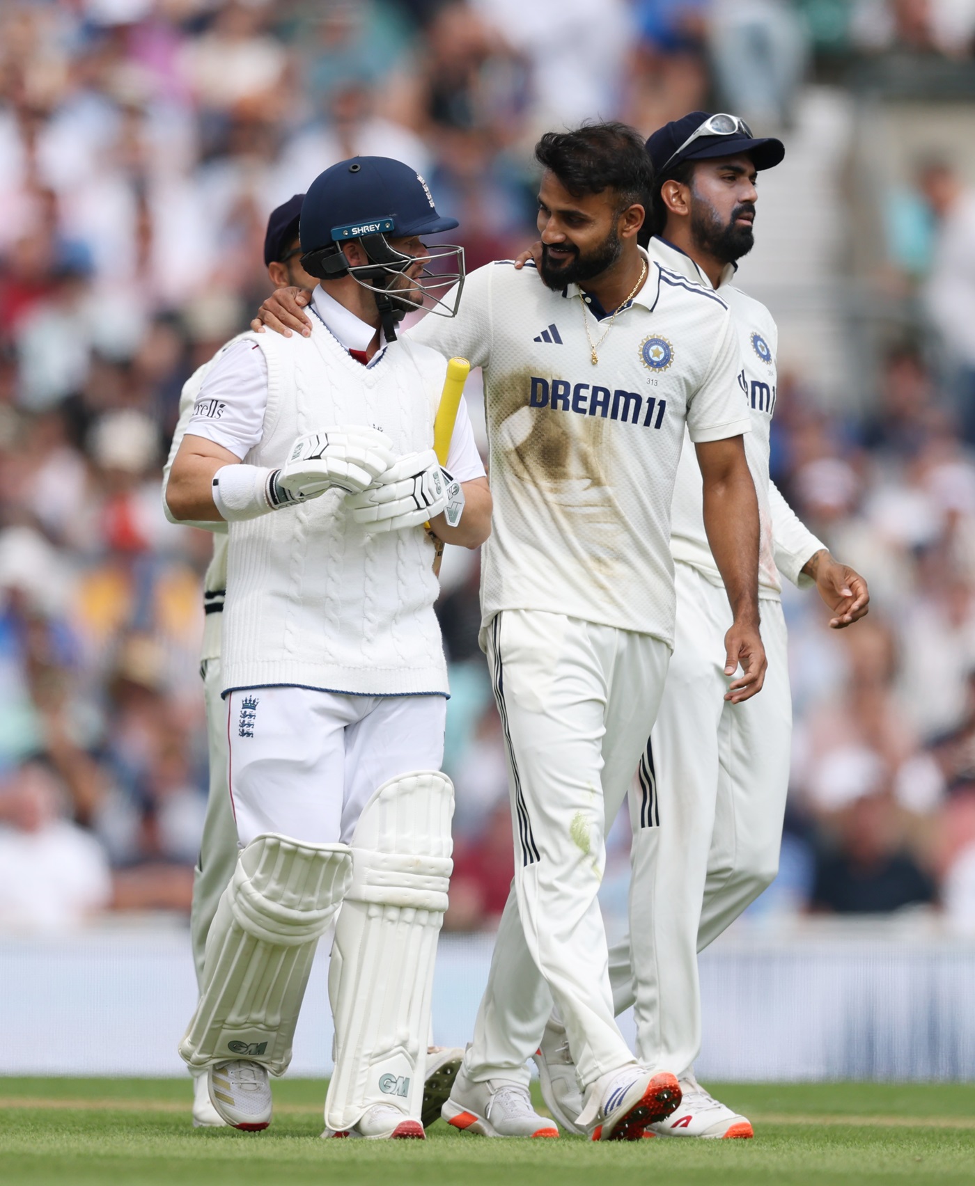 Atkinson, Duckett, Crawley blitz India in morning hurricane on August 1, 2025 at 12:34 pm