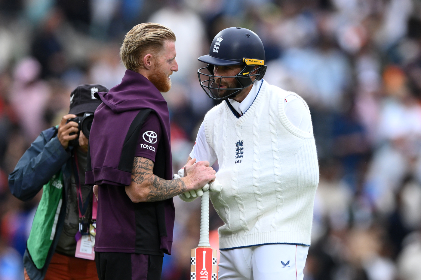 How Woakes defied injury to front up in England’s hour of need on August 4, 2025 at 2:29 pm